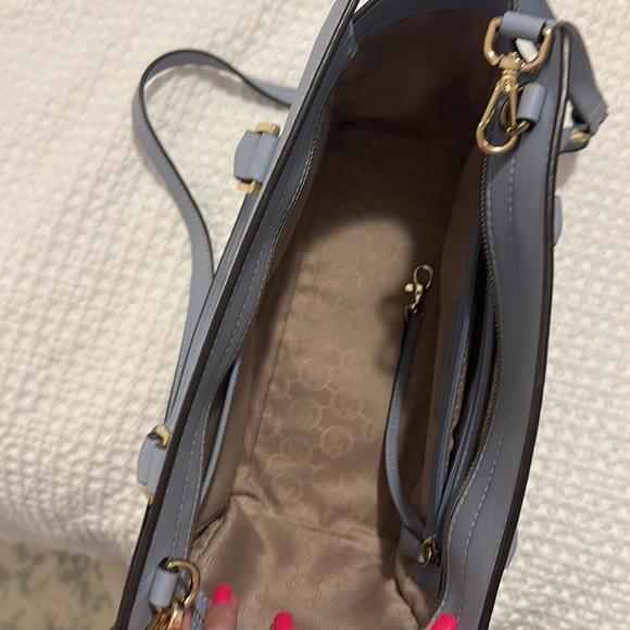 Michael Kors Light Blue Satchel — excellent condition - Picture 4 of 6